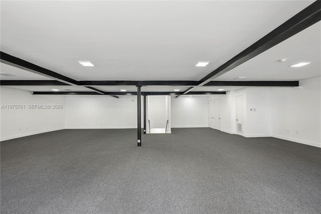 129 N Miami Ave, Miami, FL 33128