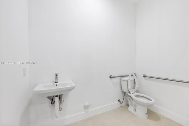 129 N Miami Ave, Miami, FL 33128