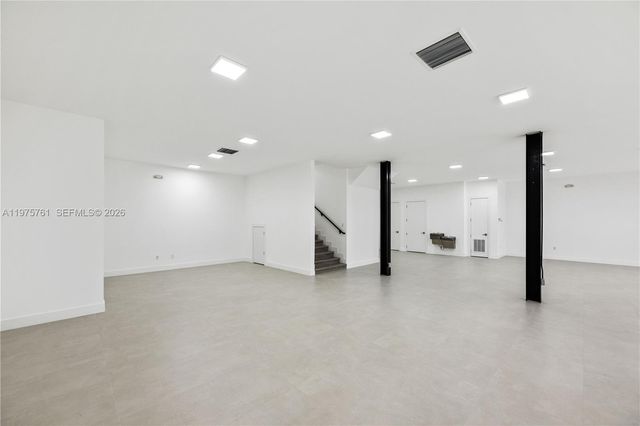 129 N Miami Ave, Miami, FL 33128
