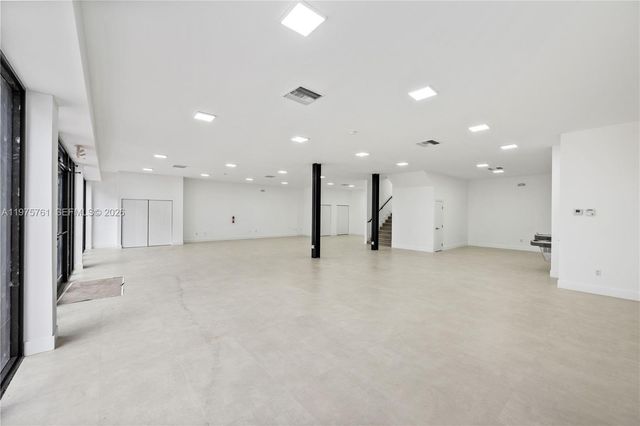 129 N Miami Ave, Miami, FL 33128