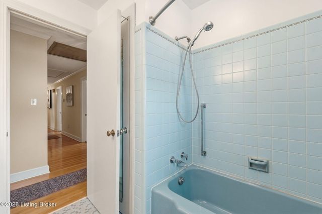 6312 Limewood Cir, Louisville, KY 40222