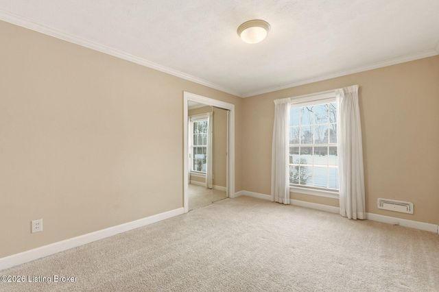 6312 Limewood Cir, Louisville, KY 40222