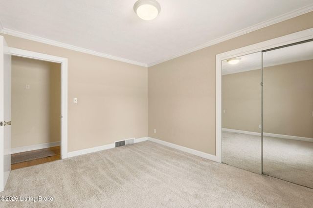 6312 Limewood Cir, Louisville, KY 40222