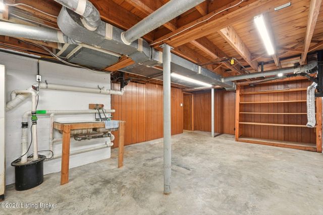 6312 Limewood Cir, Louisville, KY 40222