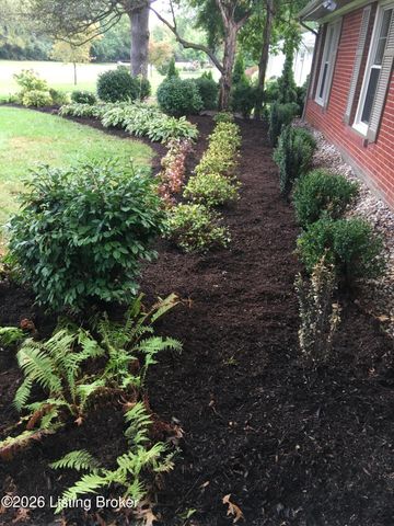 6312 Limewood Cir, Louisville, KY 40222