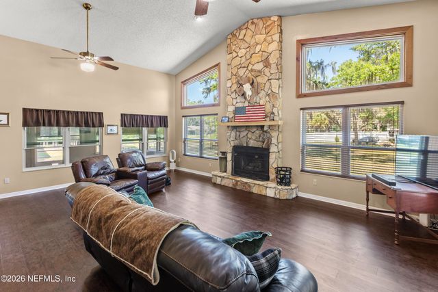 5930 ISLAND Road, Melrose, FL 32666