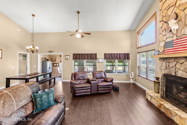 5930 ISLAND Road, Melrose, FL 32666