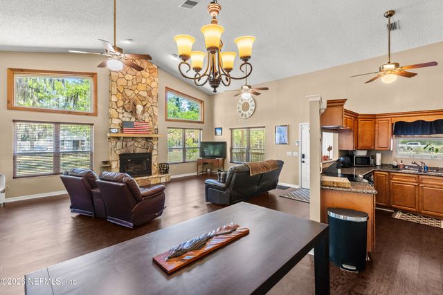5930 ISLAND Road, Melrose, FL 32666