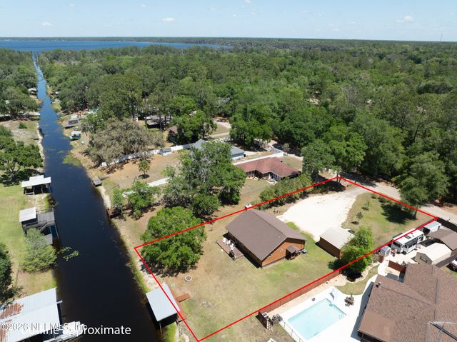 5930 ISLAND Road, Melrose, FL 32666