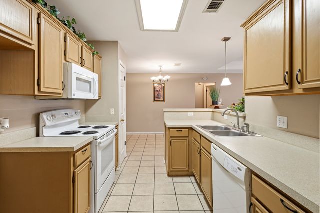 225 Juniper Ridge Court, Desoto, TX 75115