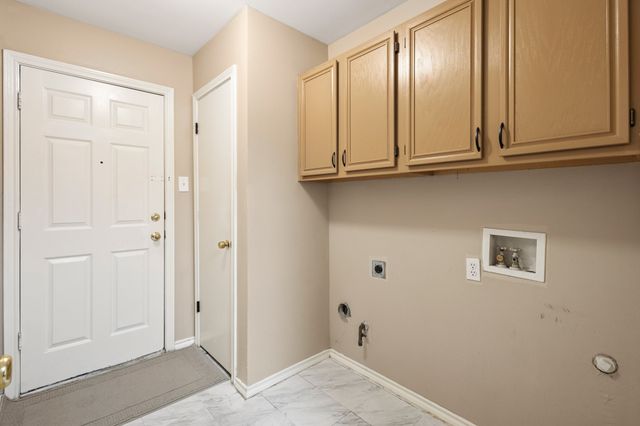 225 Juniper Ridge Court, Desoto, TX 75115