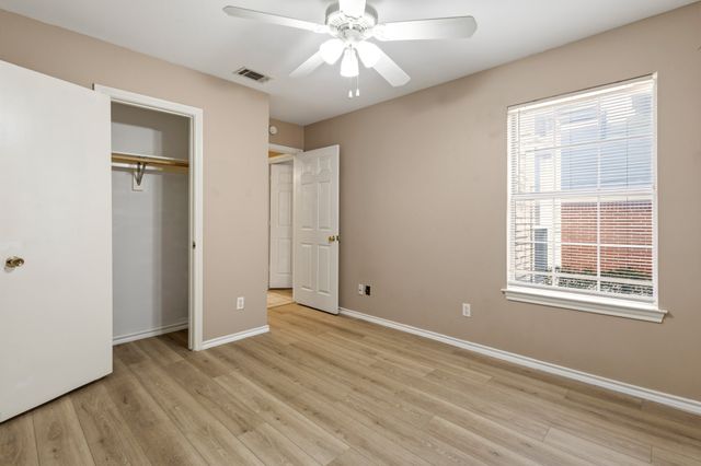 225 Juniper Ridge Court, Desoto, TX 75115