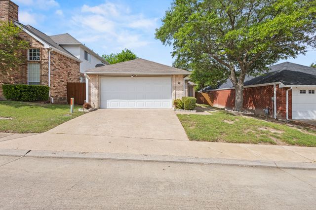225 Juniper Ridge Court, Desoto, TX 75115