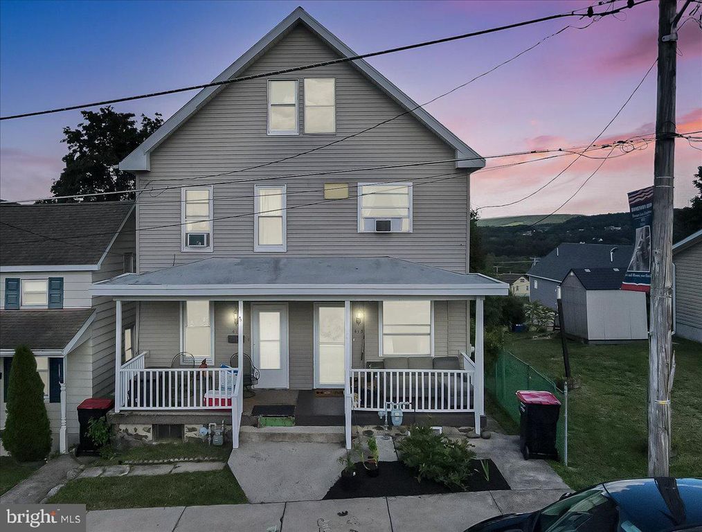 413 N 4TH ST, Lehighton, PA 18235