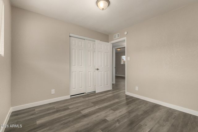 328 E MONTE Way, Phoenix, AZ 85042