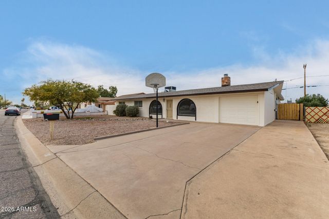328 E MONTE Way, Phoenix, AZ 85042