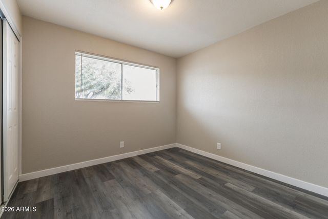 328 E MONTE Way, Phoenix, AZ 85042