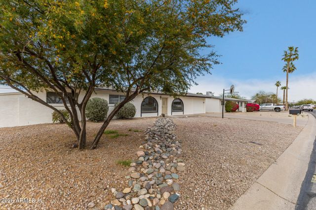 328 E MONTE Way, Phoenix, AZ 85042