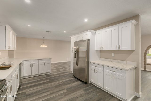 328 E MONTE Way, Phoenix, AZ 85042