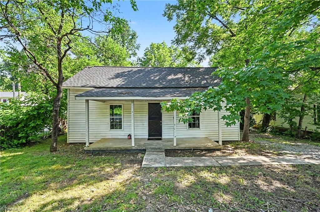 1119 N Park Avenue, Burlington, NC 27217