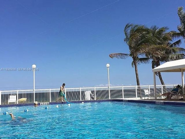 4010 Galt Ocean Dr 207, Fort Lauderdale, FL 33308