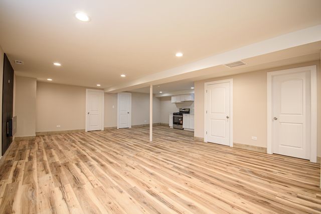 9137 S Justine Street, Chicago, IL 60620