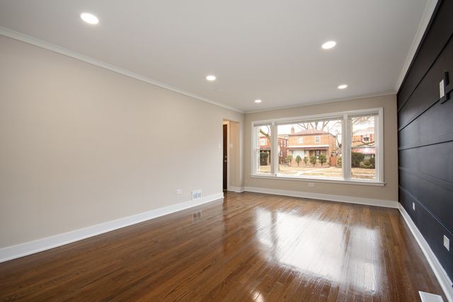 9137 S Justine Street, Chicago, IL 60620