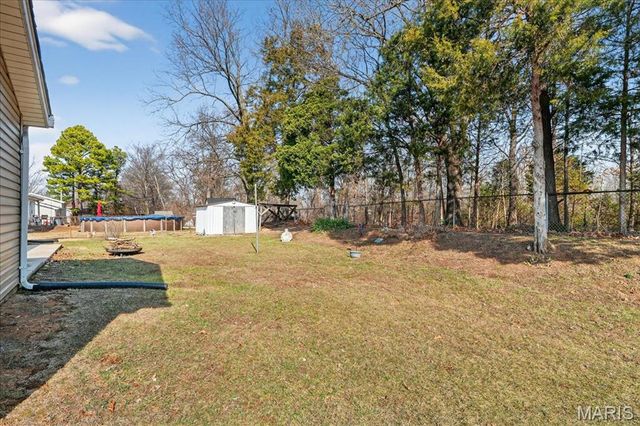 1812 Debbie Drive, High Ridge, MO 63049