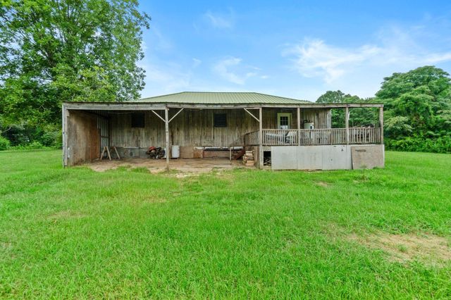85 Newman Camp Rd., Sumrall, MS 39482