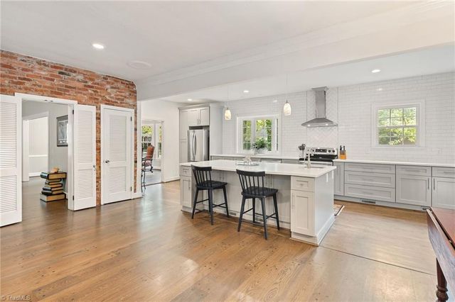 706 W Cornwallis Drive, Greensboro, NC 27408