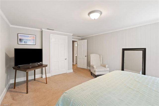 706 W Cornwallis Drive, Greensboro, NC 27408