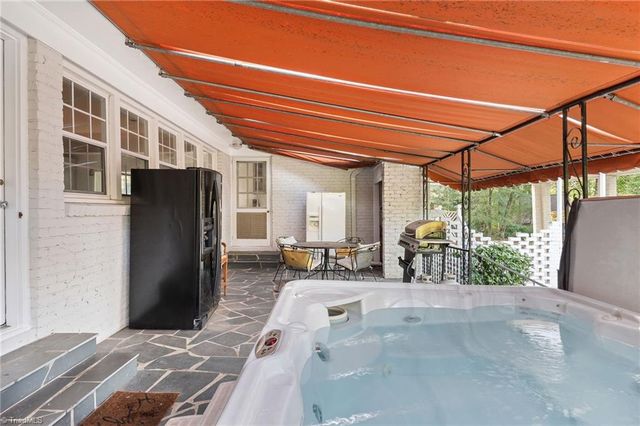 706 W Cornwallis Drive, Greensboro, NC 27408