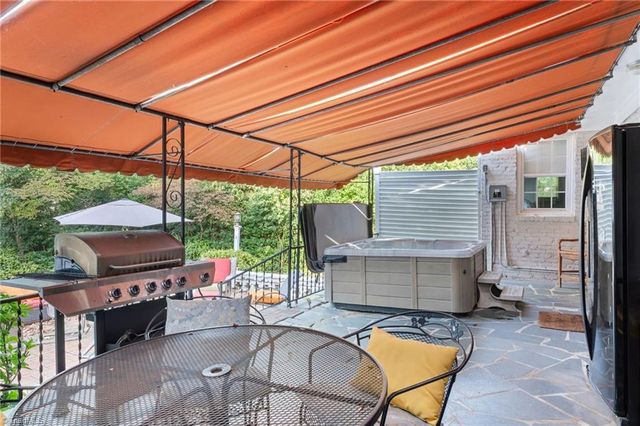 706 W Cornwallis Drive, Greensboro, NC 27408