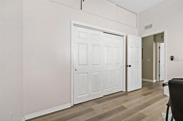 513 MERES BOULEVARD, Tarpon Springs, FL 34689