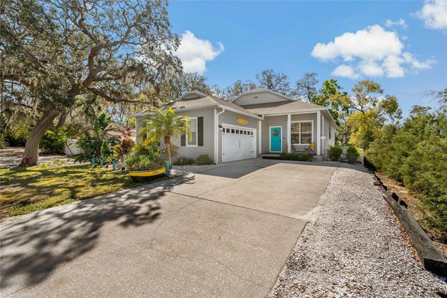 513 MERES BOULEVARD, Tarpon Springs, FL 34689