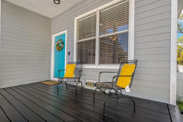 513 MERES BOULEVARD, Tarpon Springs, FL 34689
