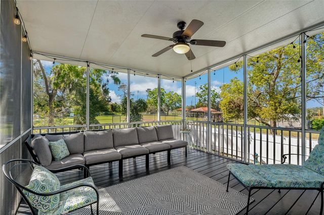 513 MERES BOULEVARD, Tarpon Springs, FL 34689