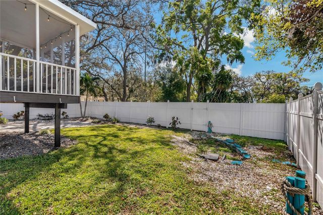 513 MERES BOULEVARD, Tarpon Springs, FL 34689