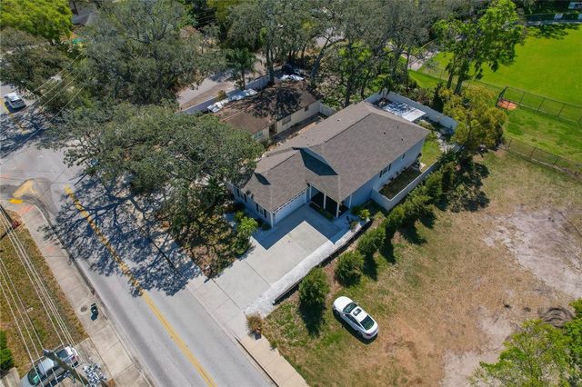 513 MERES BOULEVARD, Tarpon Springs, FL 34689