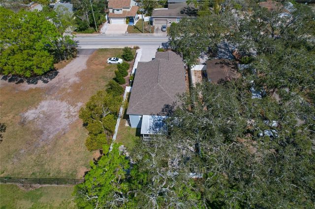 513 MERES BOULEVARD, Tarpon Springs, FL 34689