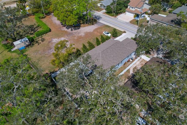 513 MERES BOULEVARD, Tarpon Springs, FL 34689
