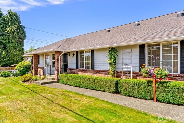 8709 8th Street SE, Lake Stevens, WA 98258