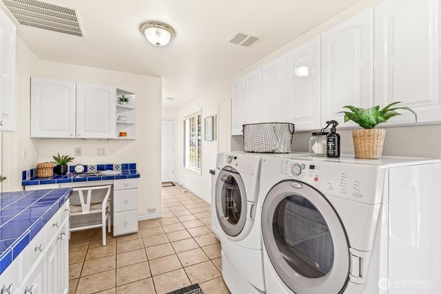 8709 8th Street SE, Lake Stevens, WA 98258