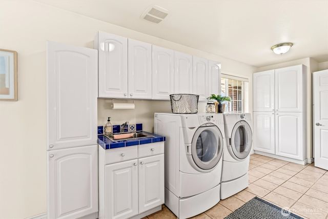 8709 8th Street SE, Lake Stevens, WA 98258