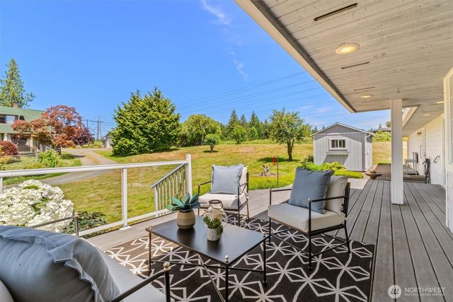 8709 8th Street SE, Lake Stevens, WA 98258