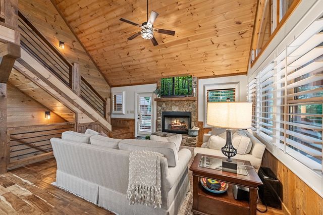 128 Ridge Brook Drive, Morganton, GA 30560