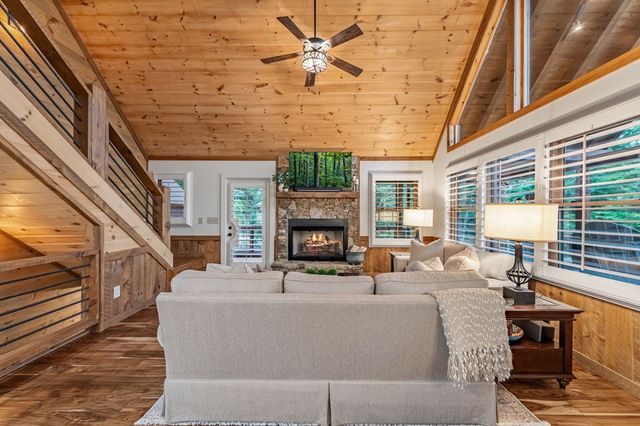 128 Ridge Brook Drive, Morganton, GA 30560