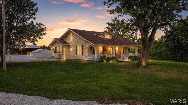 435 Highway T, Foristell, MO 63348