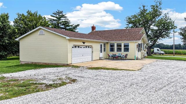 435 Highway T, Foristell, MO 63348
