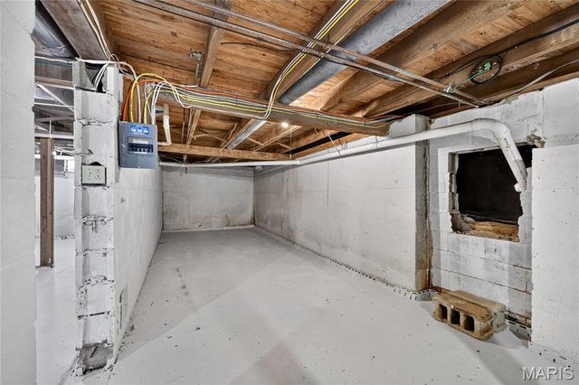 435 Highway T, Foristell, MO 63348
